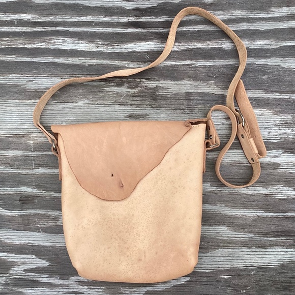 Anthropologie Handbags - NEW Anthropologie RETRO crossbody bag LEATHER